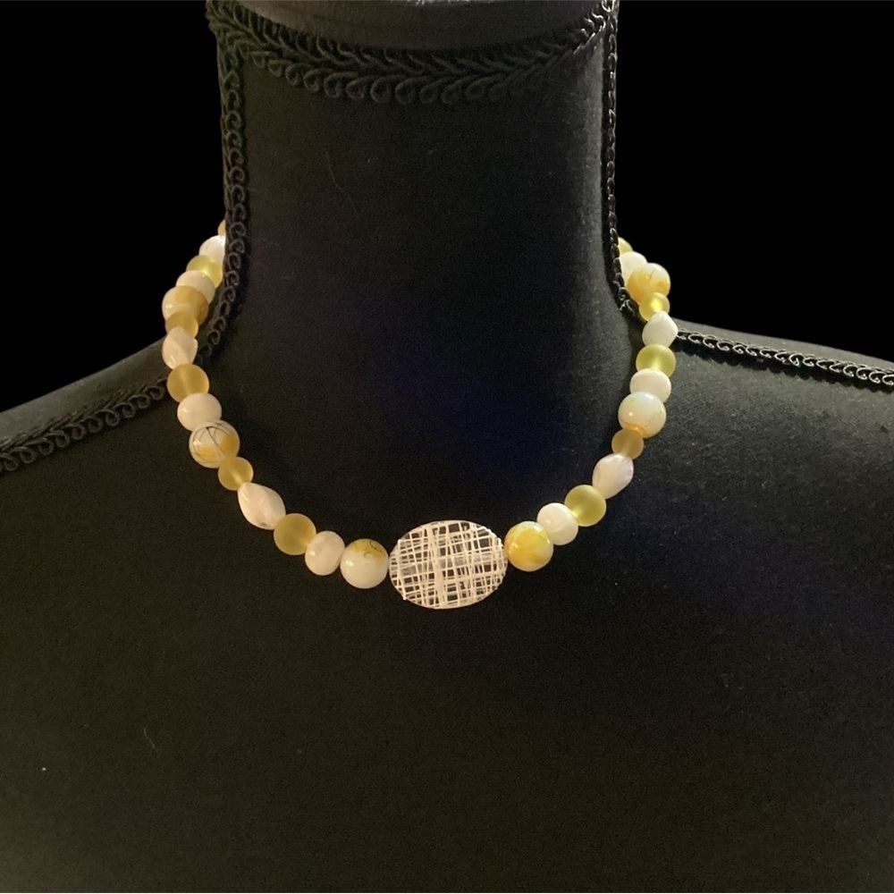 2 PIECE HANDCRAFTED SET 16” GLASS BEAD NECKLACE AND DROP EARRINGS “DAISY MAY”